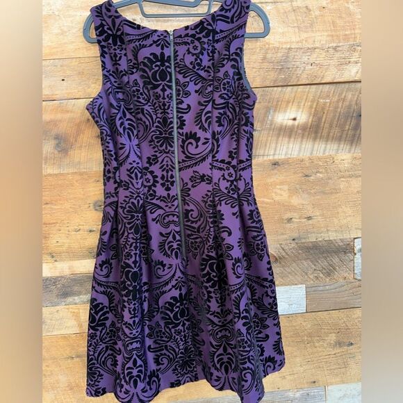 Gabby Skye Damask Velvet Fit And Flare Dress. Purple/black - Picture 2 of 6